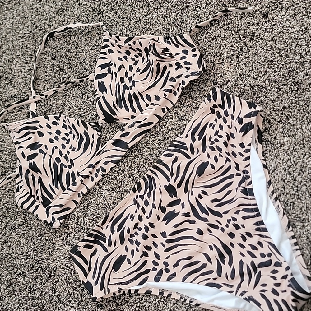 Bikini set worn once new condition.